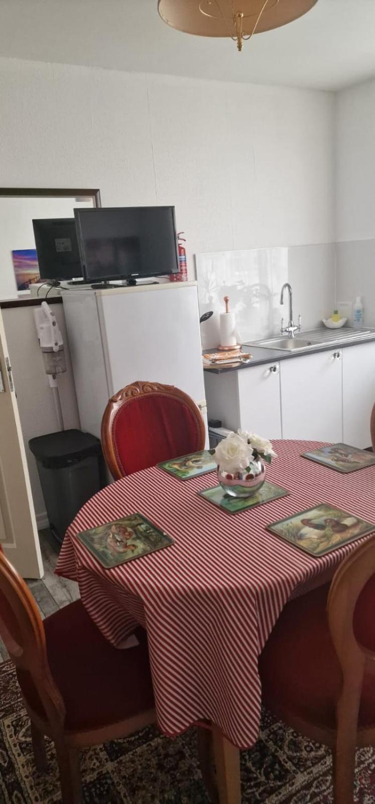 Sandy Retreat Worle Экстерьер фото